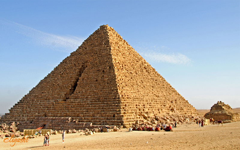 Menakure Pyramid in Giza Menakure Pyramid in Giza