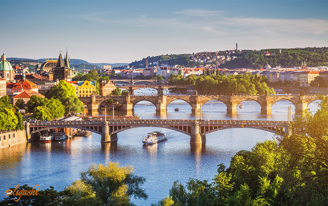 Prague travel guide A complete guide for travellers