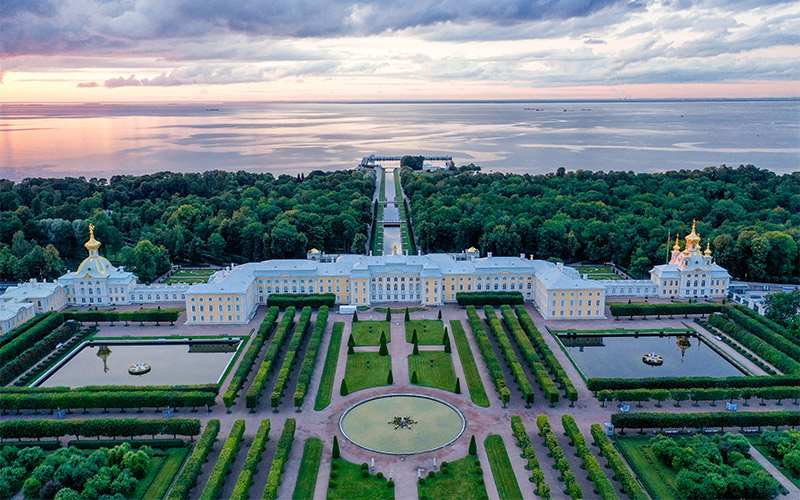 Peterhof-Palace-IN-RUSSIA Peterhof-Palace-IN-RUSSIA