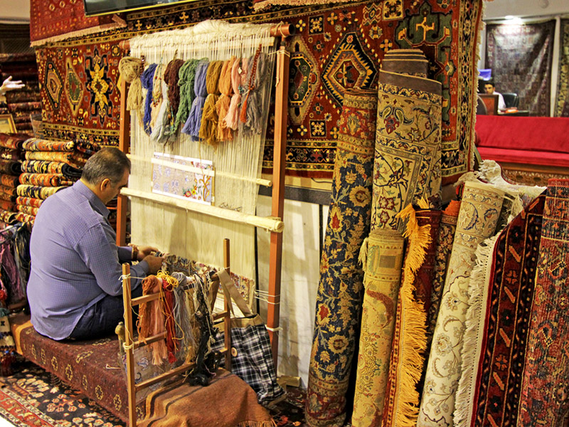 best-Iranian-souvenirs---carpet