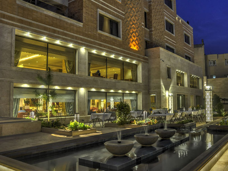 Zandiyeh-Hotel