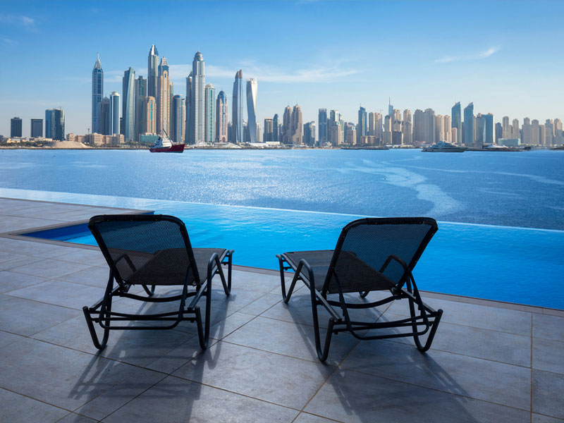 Dubai-infinity-pool-Aura-sky-pool
