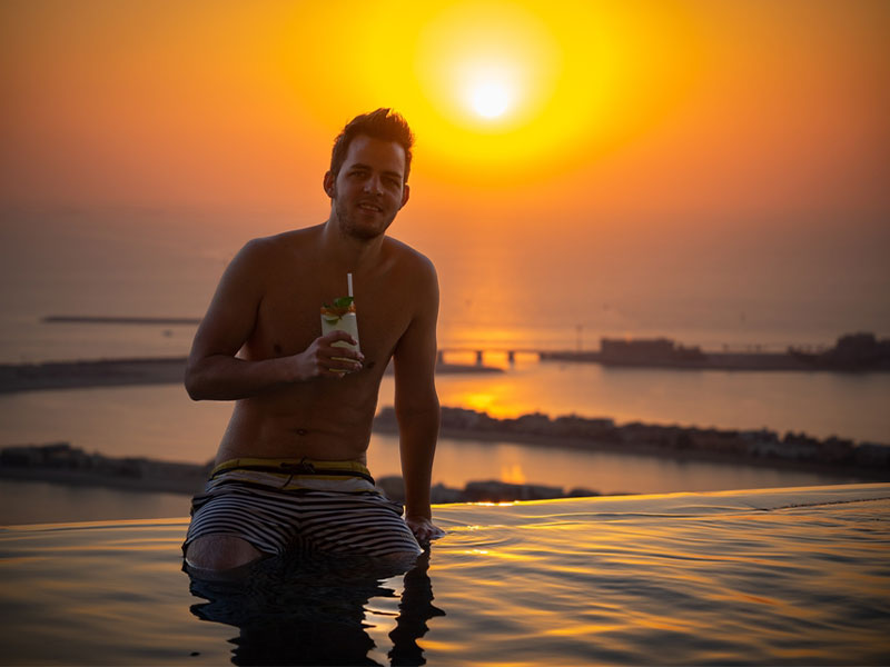 Dubai-infinity-pool-ticket-price