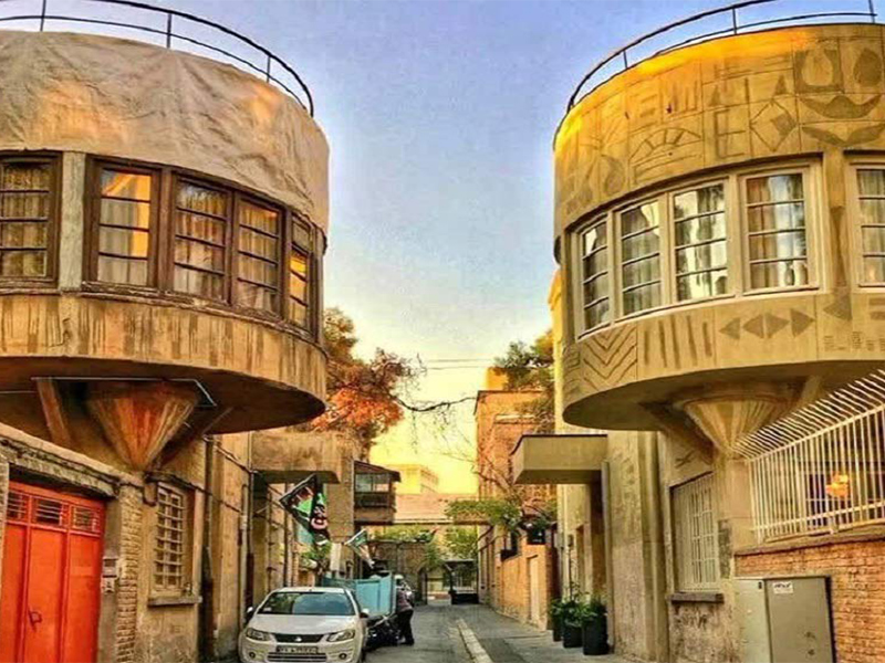 From Lalehzar to Lolagar Alley