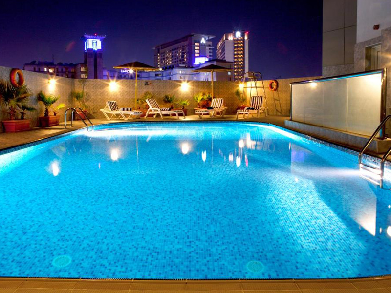 rooftop pools in Dubai