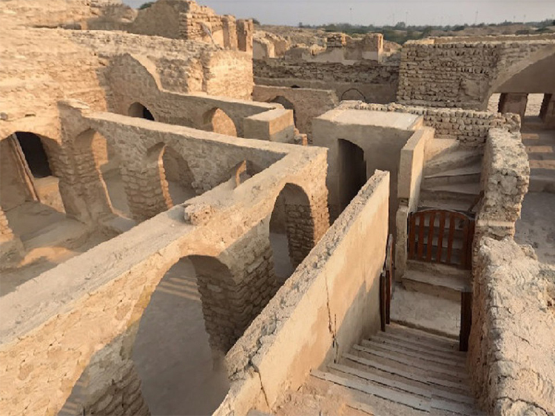 Ayyani House in Kish Another historical attraction in Kish is the Ayyani House located in a part of Harireh city. Although this house is very famous, it is not given much attention, and many tourists are not familiar with its existence and hidden secrets. Archaeologists have identified that the architecture used in this house dates back to the Ilkhanid period. Moreover, since special and distinct tiles were used to build this house, it is assumed that this house belonged to the Ashtari and royal family in ancient times. Hence, it is called the Ayyani House. It is better to say that the tiles used in building this house are similar to those used in Takht-e Soleiman and Sultanieh tiles. These tiles were very expensive at that time and were considered an imported commodity. Therefore, the owner of the Ayyani House was one of the wealthy people of that time. tourist attractions in Kish