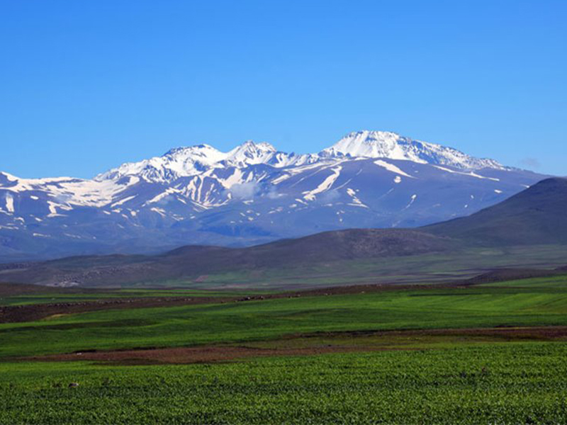 mountains in Iran