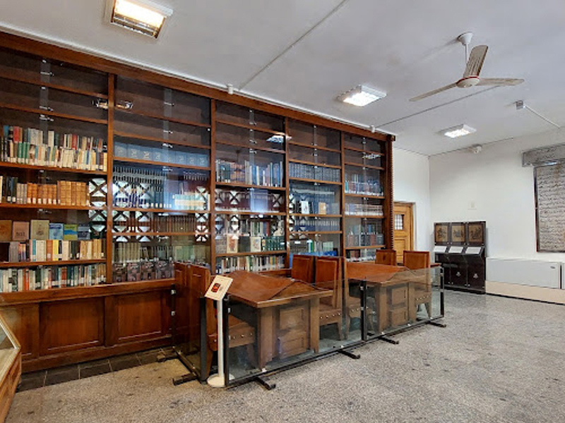 The Avicenna mausoleum