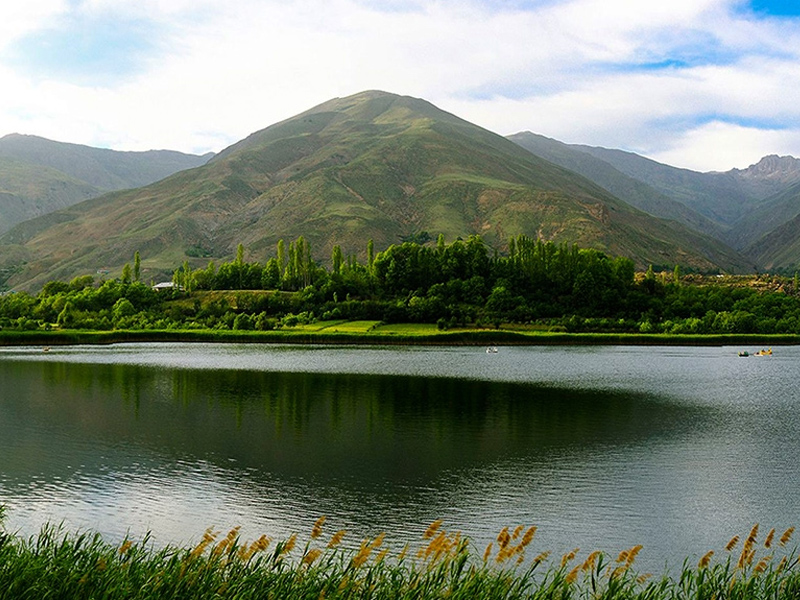 iran lake