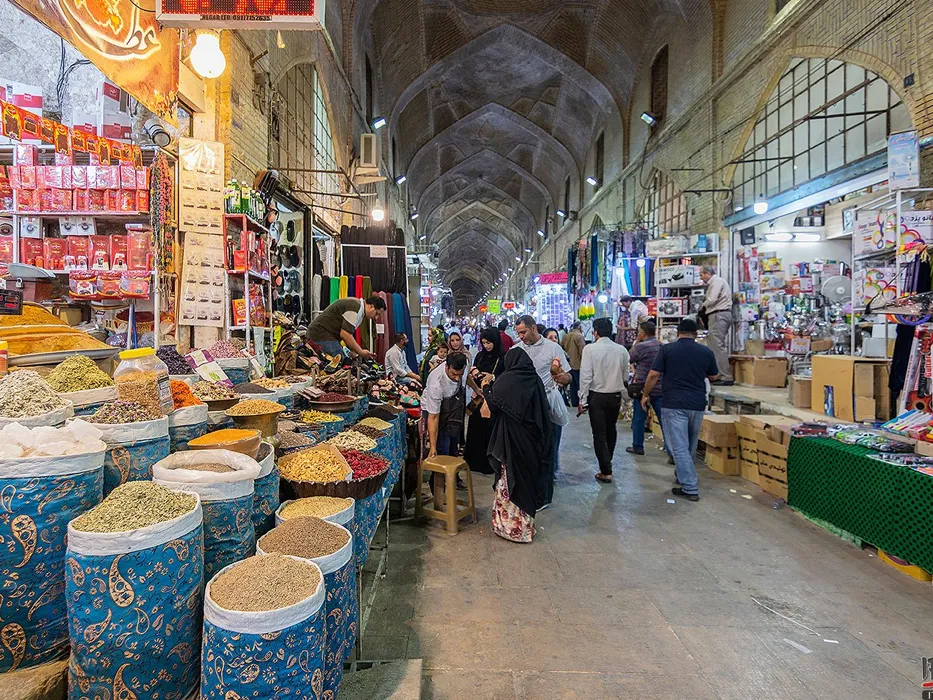 Vakil Bazaar