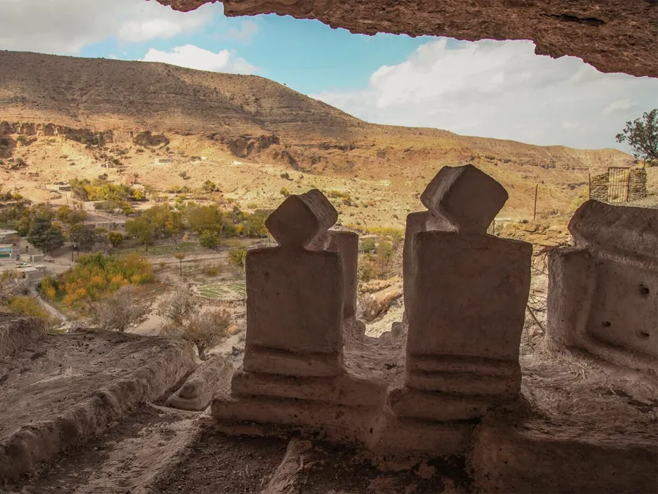 Haftad Molla Historical Cemetery