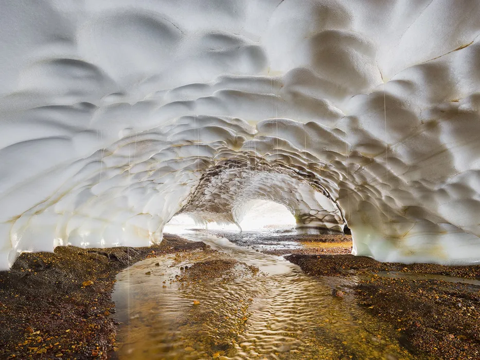 chama ice cave