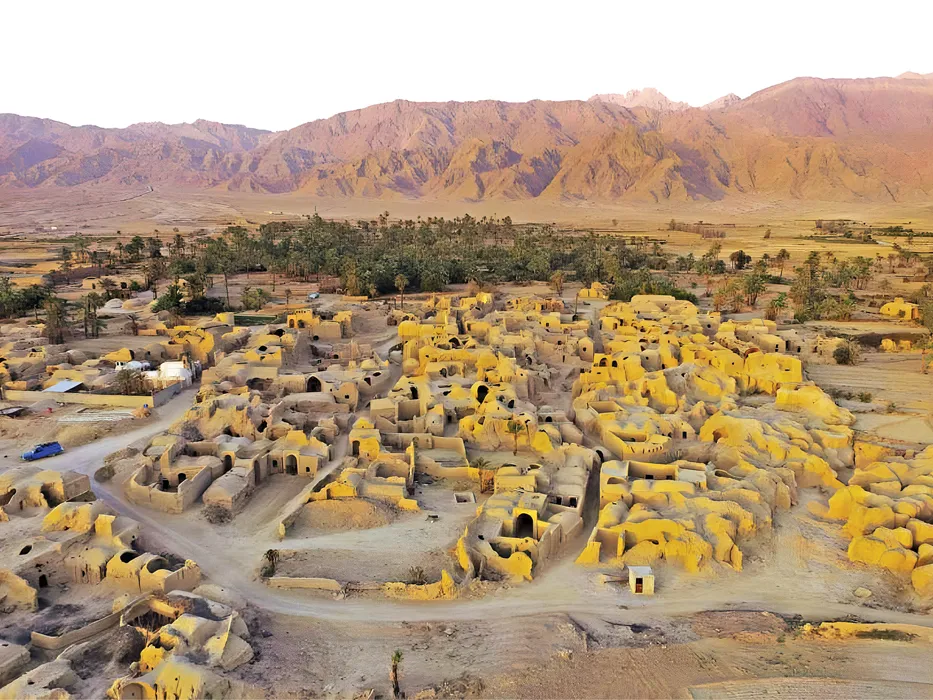 The Esfahak village