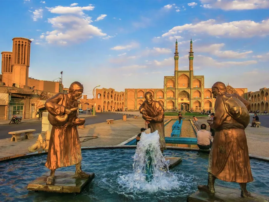 Amir Chakhmaq Square