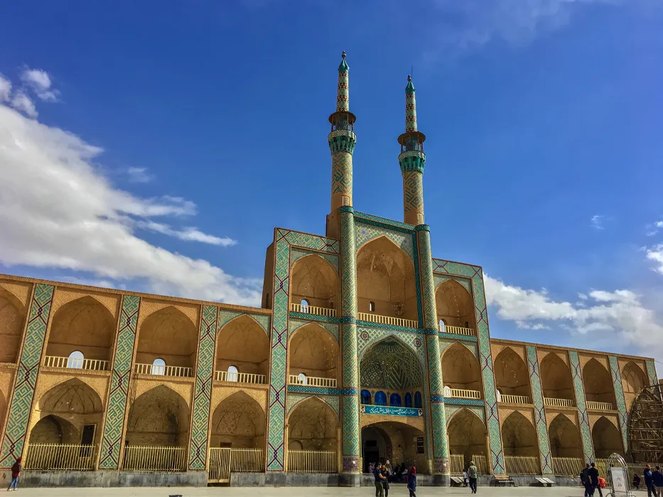 Amir Chakhmaq Square