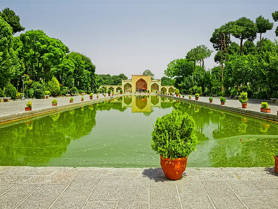 Chehel Sotun Palace