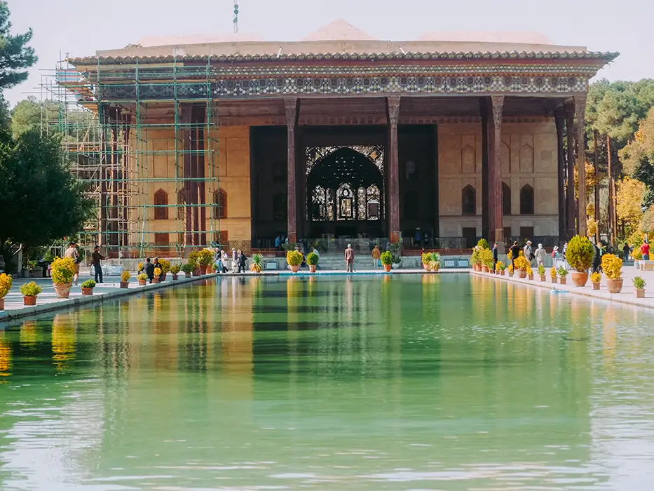 Chehel Sotun Palace